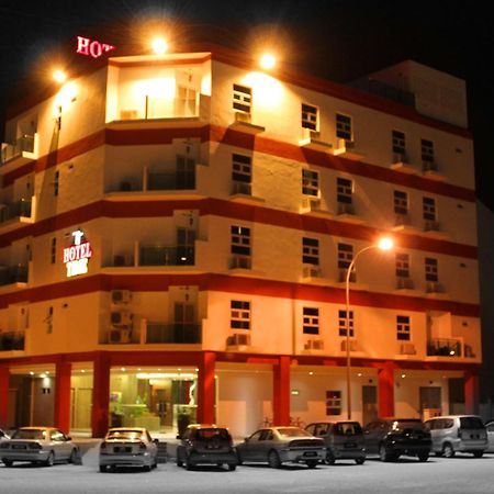 Hotel Time Boutique Nilai Kültér fotó