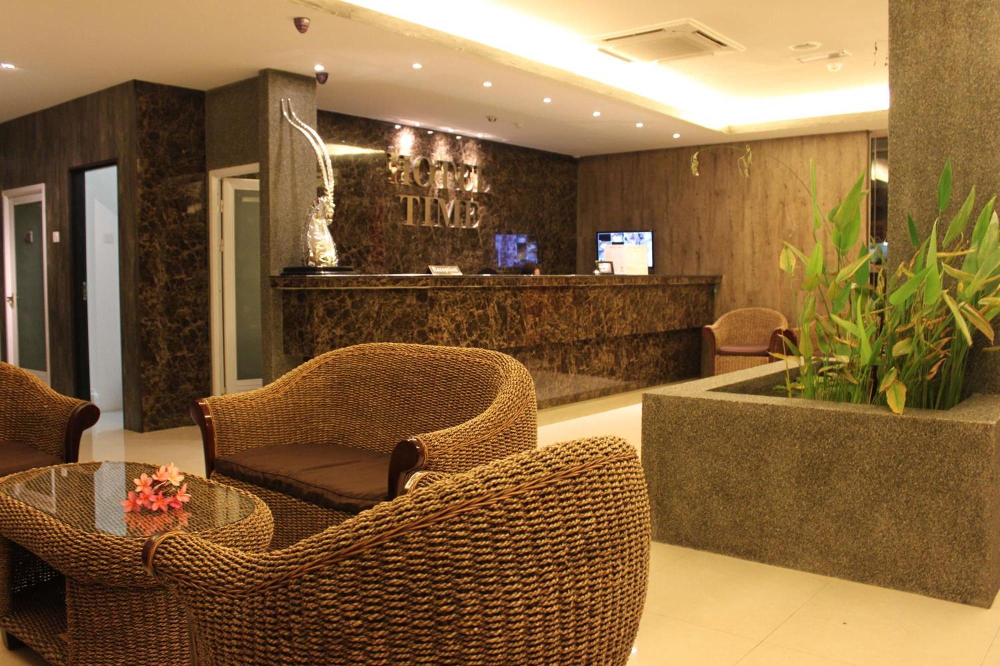 Hotel Time Boutique Nilai Kültér fotó